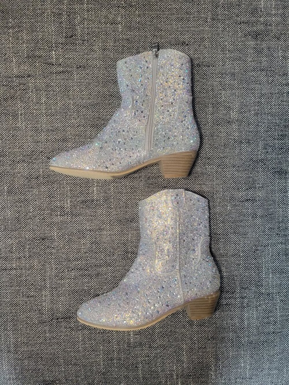 Badgley Mischka Girls Crystal Rhinestone Western Cowboy Boots Silver Size 4 - Picture 4 of 16